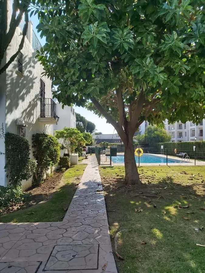 Benamara Gardens, Apartment With Pool, 100M From Beach Near Marbella & 에스테포나