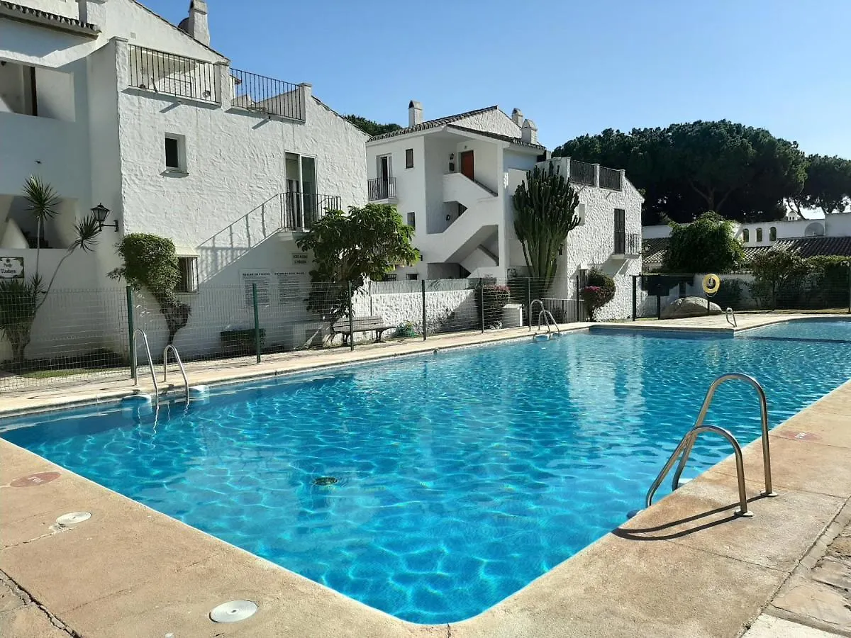 Benamara Gardens, Apartment With Pool, 100M From Beach Near Marbella & 에스테포나