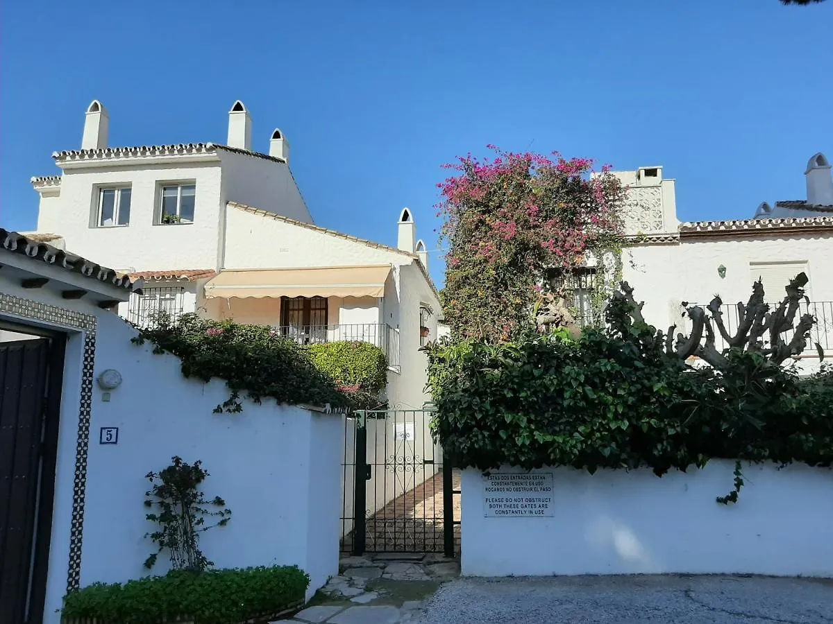Benamara Gardens, Apartment With Pool, 100M From Beach Near Marbella & 에스테포나