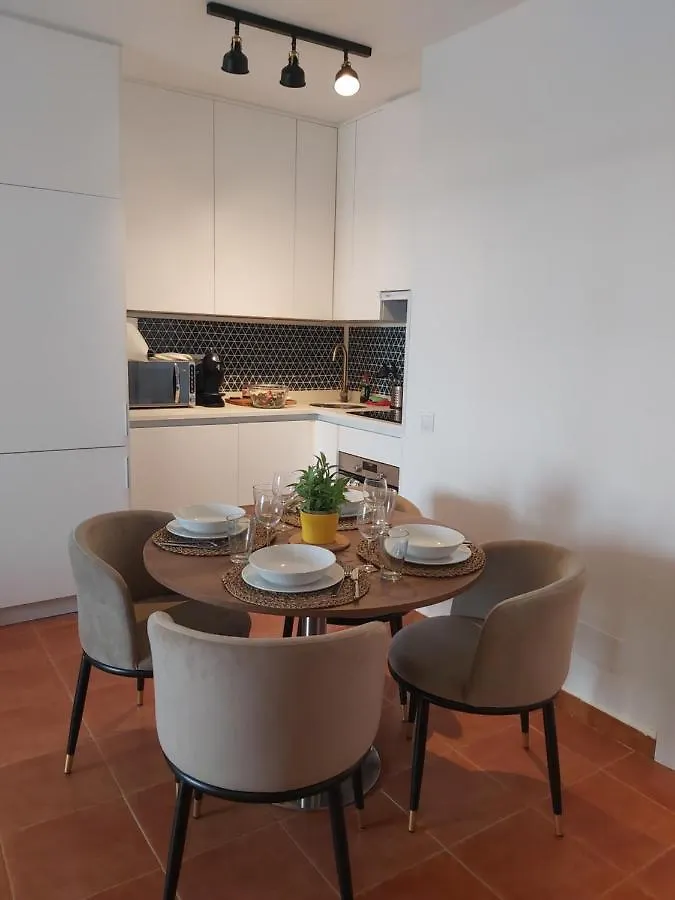 Benamara Gardens, Apartment With Pool, 100M From Beach Near Marbella & 에스테포나